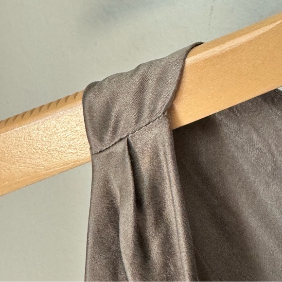 BLACK HALO 100% Silk Two Toned Sleeveless Midi Dress Draped Neckline Black 6 - Picture 6 of 13